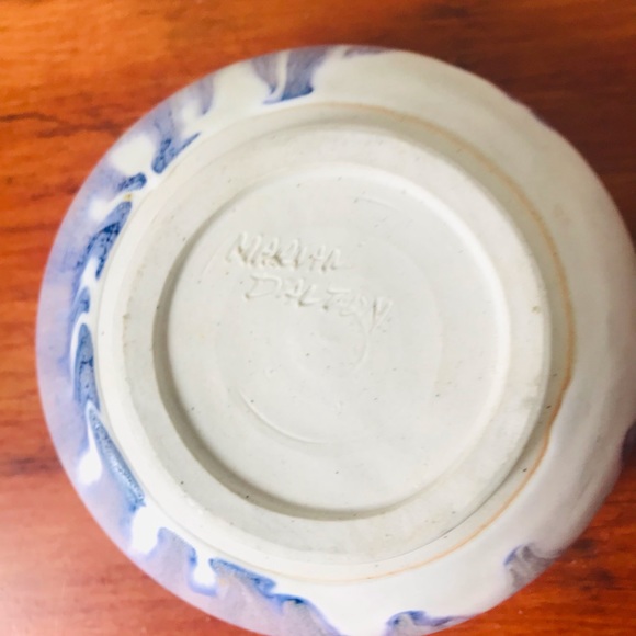 Trio of nesting Signed studio pottery Marion Dalton bowls - Picture 5 of 10